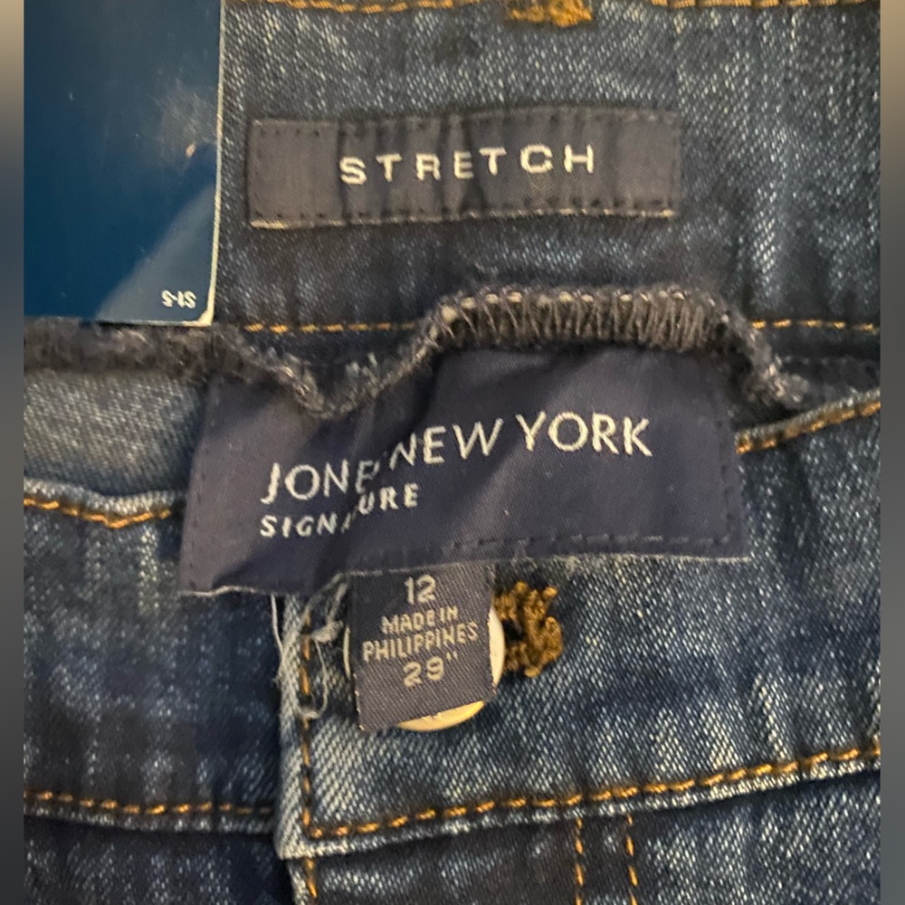 Jones New York Signature Dark Wash High-Rise Straight-Leg Jeans Classic 12 - Picture 7 of 8